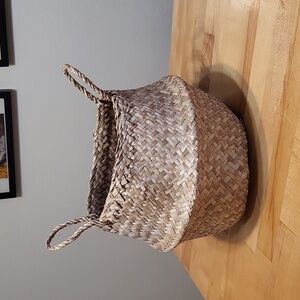 Hand Woven Storage Basket Medium NWT